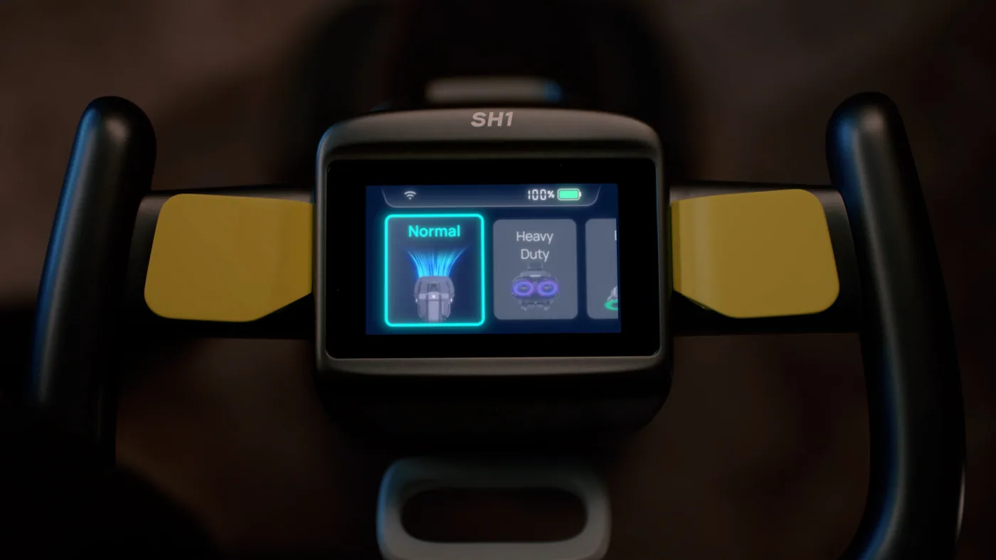 4.2-inch touch screen